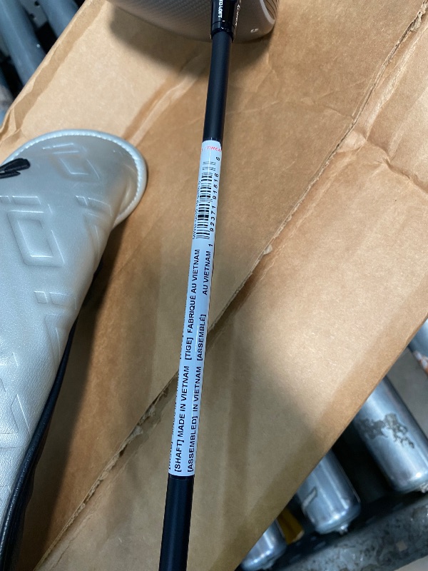 Photo 1 of **HAS SOME DAMAGE TO HEAD** TaylorMade Golf Qi35 Driver 10.5 Degree Ventue Blue Stiff Right Handed