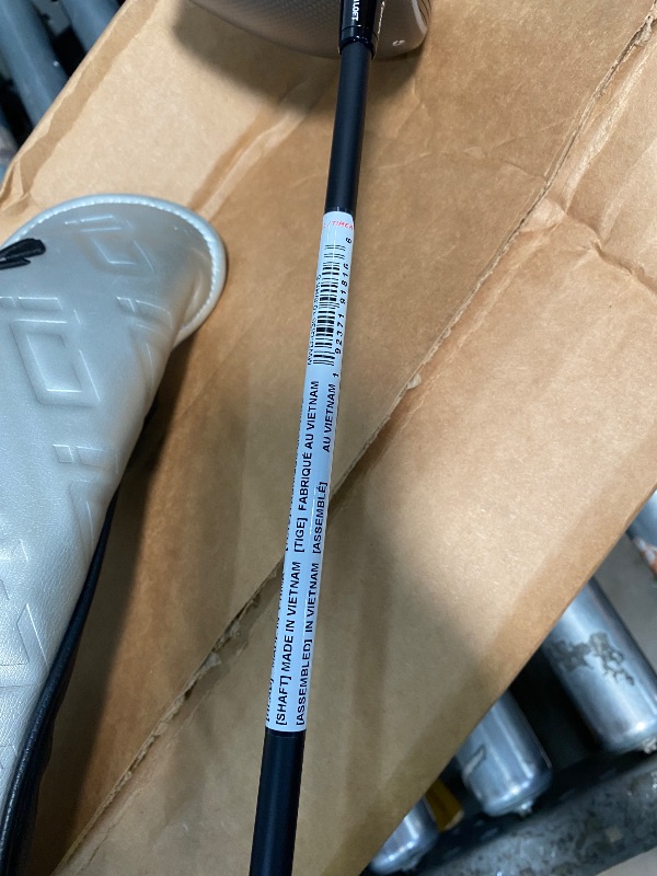 Photo 1 of **HAS SOME DAMAGE TO HEAD** TaylorMade Golf Qi35 Driver 10.5 Degree Ventue Blue Stiff Right Handed