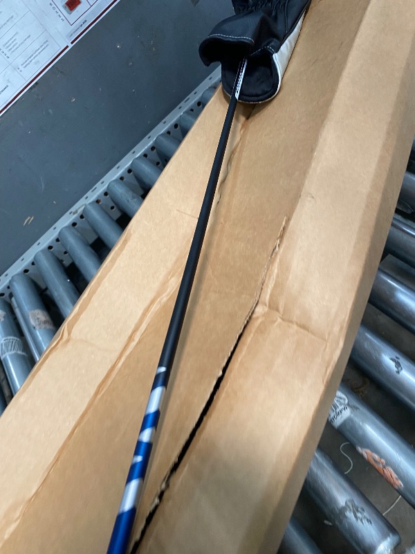 Photo 1 of **HAS SOME DAMAGE TO HEAD** TaylorMade Golf Qi35 Driver 10.5 Degree Ventue Blue Stiff Right Handed