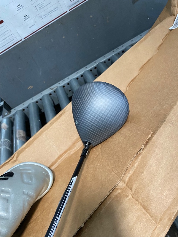 Photo 1 of **HAS SOME DAMAGE TO HEAD** TaylorMade Golf Qi35 Driver 10.5 Degree Ventue Blue Stiff Right Handed