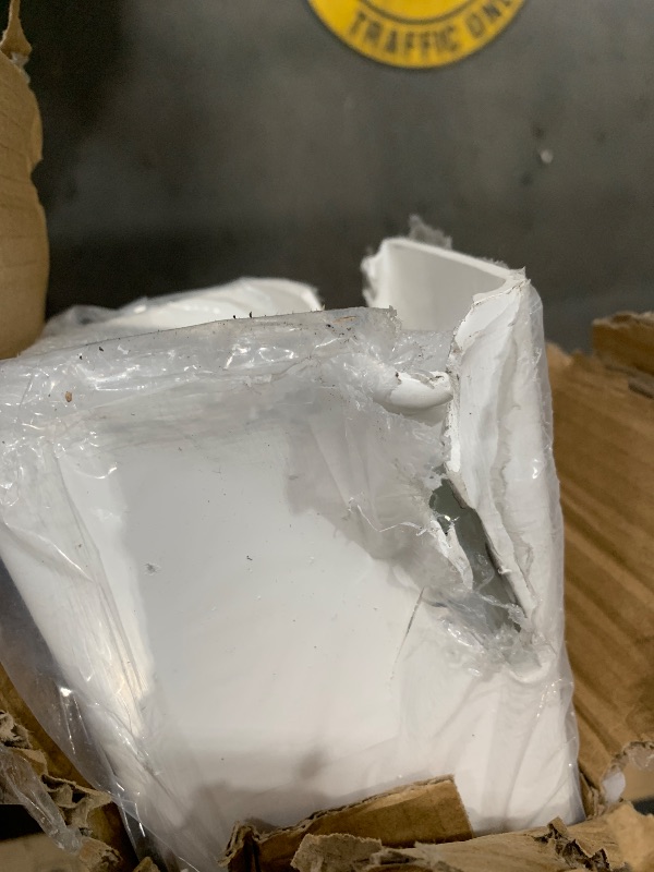 Photo 1 of ***BROKEN BASE,SEE PHOTO***
Kdgarden Vinyl PVC 6-Feet Real Estate Sign Post, Realtor Yard Sign Post for Open House and Home for Sale, 47" Arm Holds Up to 36" Sign, White with Flat Cap(No Sign)