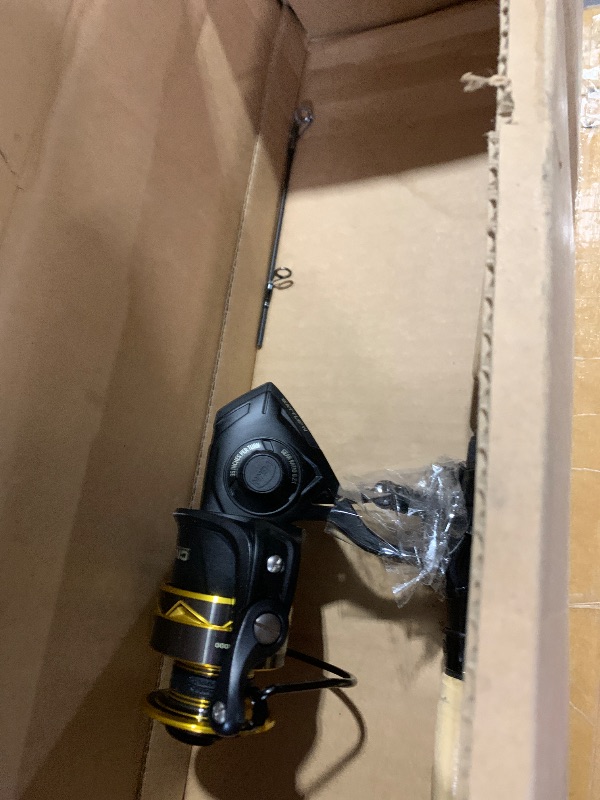Photo 1 of ***BROKEN TIP, REEL Penn Battle IV Spinning Reel and Fishing Rod Combo