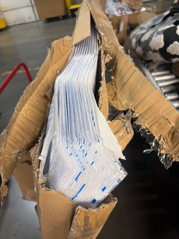 Photo 1 of ***MINOR DAMAGE***DAMAGED CORNERS***
Sinimaka 10 Pack Polycarbonate Greenhouse Panels, 8' x 4' x 0.24'' Twin-Wall Polycarbonate Sheets, All Weather Clear Roof Panels Greenhouse Replacement Panels