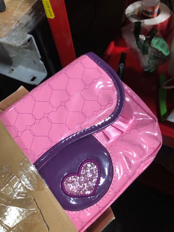 Photo 1 of ***MISSING PARTS***
Amazon Basics 8-Piece Pretend Play Purse Toy with Accessories for Girls Ages 3 and Up, Kids Toy Handbag Gift Set Including Smartphone, Sunglasses, Pretend Makeup Kit, Keys and Credit Card, Pink