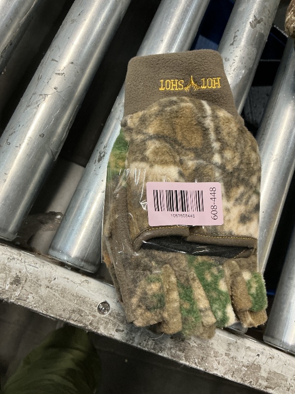 Photo 1 of "Bulls-eye" Pop-Top Mitten - Realtree Edge