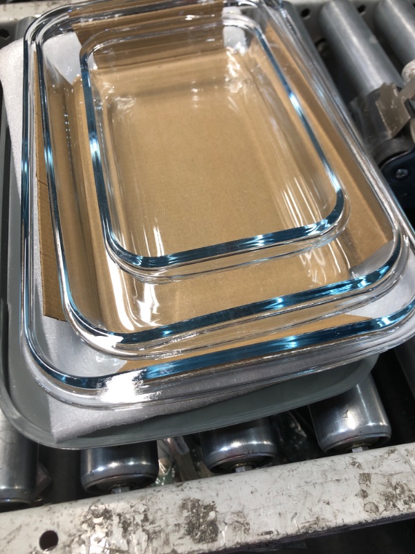 Photo 1 of ***PARTIAL SET***
**Missing Second Smallest**
 8-Piece Deep Glass Baking Dish Set with Plastic lids,Rectangular Glass Bakeware Set with Lids, Baking Pans for Lasagna, Leftovers, Cooking, Kitchen, Freezer-to-Oven and Dishwasher, Gray