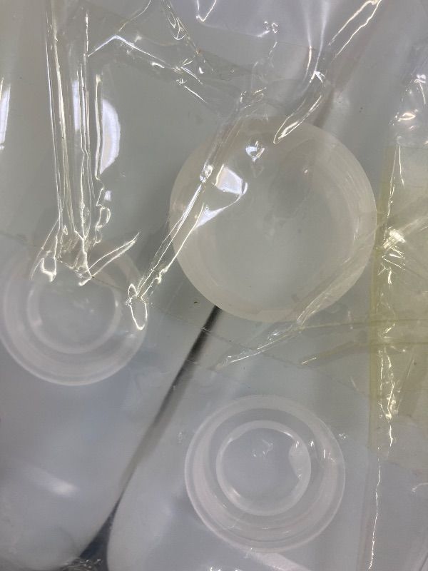 Photo 1 of ***MISSING PARTS -SELLING AS IS*** Dimeho 2 Pcs 1 Gallon Plastic Jug MISSING ONE CONTAINER Water Storage Containers Reusable Empty Square Liquid Jar for Milk Water Beverage Oil Sauces Detergent Cleaning Solution Home Camping Outdoor
