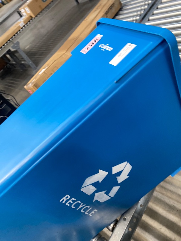 Photo 1 of **CRACK ON SIDE HANDLE***Winco Slim Commercial Trash Can/Waste Container, 23 Gallon Recycle, Blue
