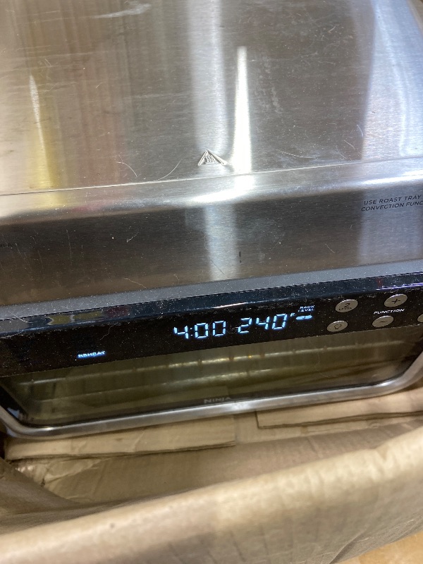 Photo 1 of ***BROKEN HANDLE***Ninja DCT451 12-in-1 Smart Double Oven with FlexDoor, Thermometer, FlavorSeal, Smart Finish, Rapid Top Convection and Air Fry Bottom , Stainless Steel***BROKEN HANDLE***