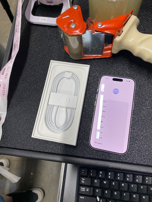 Photo 1 of **carrier lock**Apple iPhone 17, US Version, 512GB, eSIM, White- Unlocked (Renewed Premium) Model A3258.