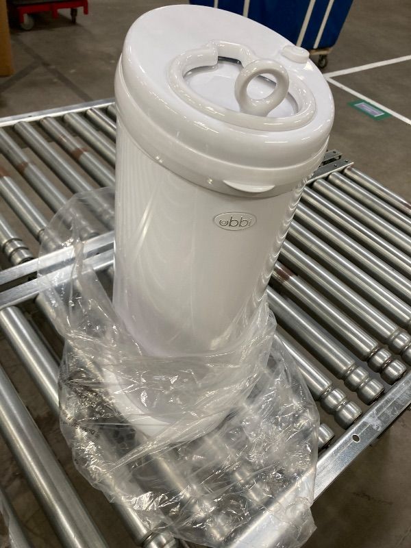 Photo 1 of ***DAMAGE -LID BROKEN -NON-FUNCTIONAL -MANUAL ONLY**Ubbi Steel Diaper Pail, Odor Locking, No Special Bag Required, Award-Winning, Registry Must-Have, White