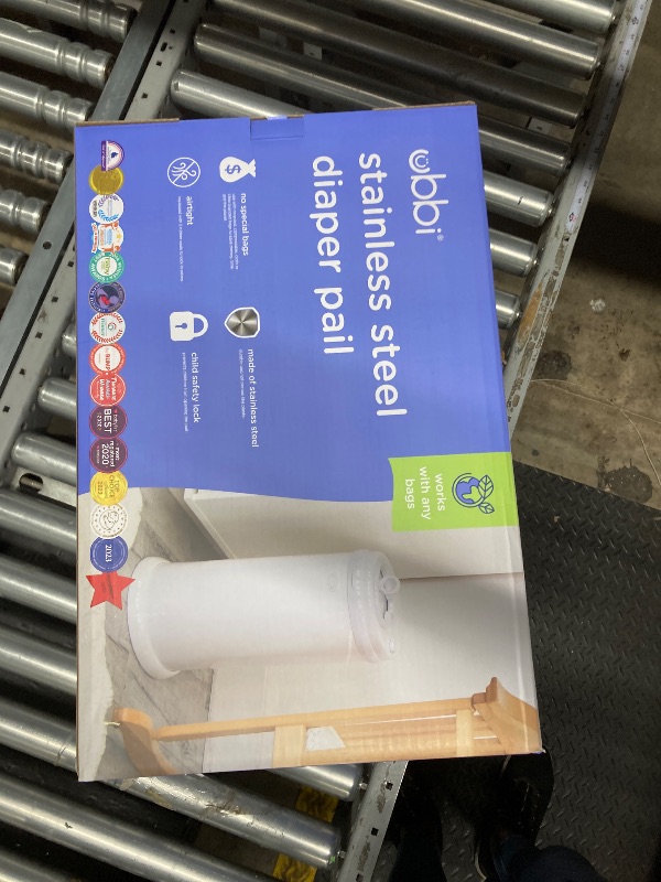Photo 1 of ***DAMAGE -LID BROKEN -NON-FUNCTIONAL -MANUAL ONLY**Ubbi Steel Diaper Pail, Odor Locking, No Special Bag Required, Award-Winning, Registry Must-Have, White