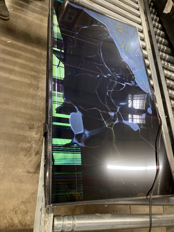 Photo 1 of ***No Refunds or Return****sSAMSUNG 40-Inch Class Full HD F6000 Smart TV (2025 Model) HDR, Object Tracking Sound Lite, Knox Security, One UI Tizen, Smart TV