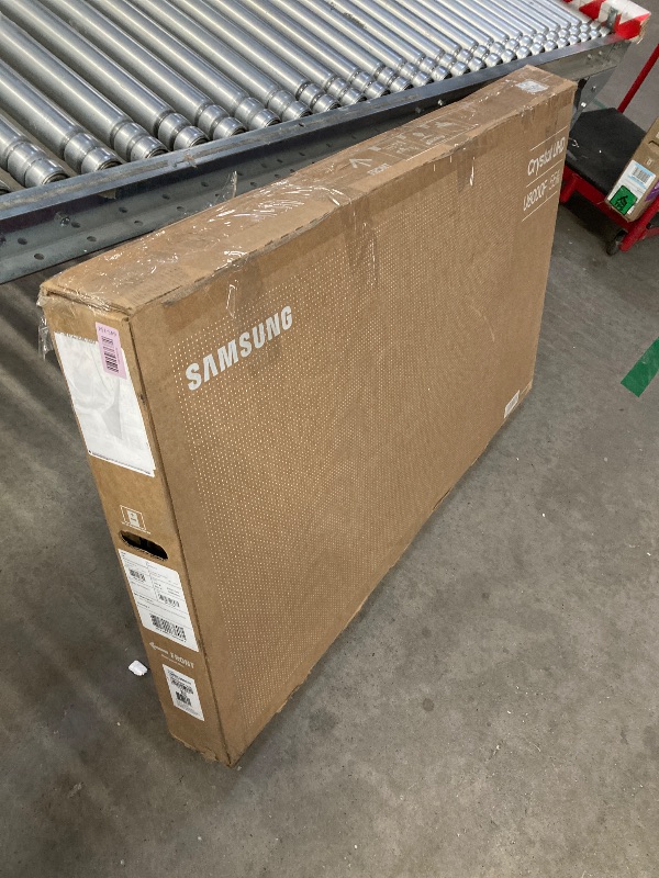 Photo 1 of ****No Refunds or Returns****Samsung 55-Inch Class Crystal UHD U8000F 4K Smart TV (2025 Model) Endless Free Content, Crystal Processor 4K, MetalStream Design, Knox Security, Compatible with Alexa