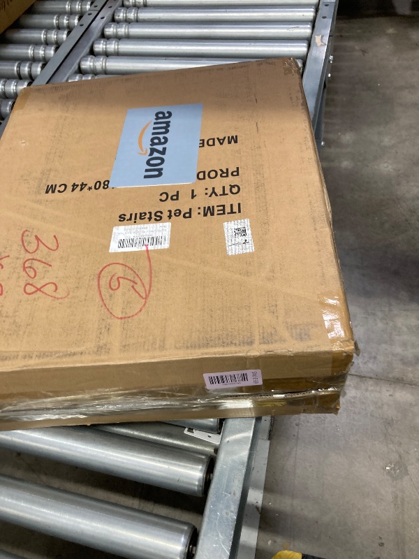 Photo 1 of **NOT LEGOS**


SIMILAR TO LEGO Icons Boutique Hotel Model Kits - Bedroom or Office Decor for Men & Women, Ages 18+ - Building Blocks for Adults for Display - Gift Idea - 10297