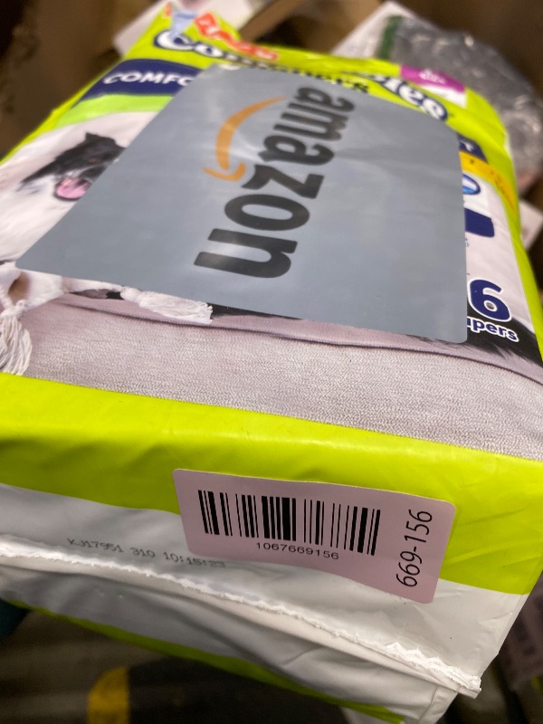 Photo 1 of ++open bag++Hartz Comfitables Disposable Dog Diapers, Size Large 26 Count, Comfortable & Secure Fit, Easy to Put On, Super Absorbent Male and Female Diaper