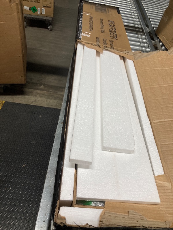 Photo 1 of **Missing Chairs **
STHOUYN 63"-79" Farmhouse Wood Extendable Dining Room Table Set with 4 Upholstered Chairs, Rectangular Expandable Retractable Kitchen Table and Chairs Set of 6 (63"-79" Natural Table + 4 White Chairs)