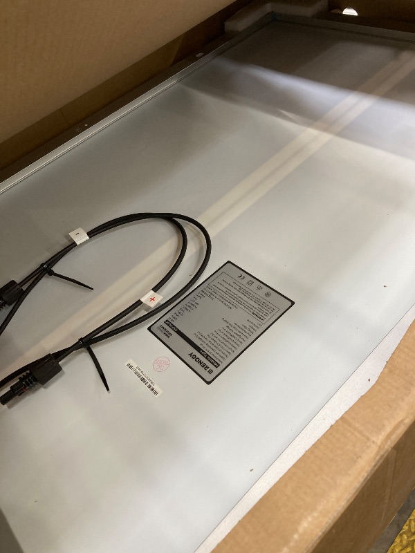 Photo 1 of ?New Version? Renogy Premium 400 Watt 12 Volt Solar Kit 4 Pcs 100W Panel+40A MPPT Charge Controller+ Bluetooth Module Fuse+ Mounting Z Brackets+Adaptor Kit +Tray Cables Set for RV Cabin and More