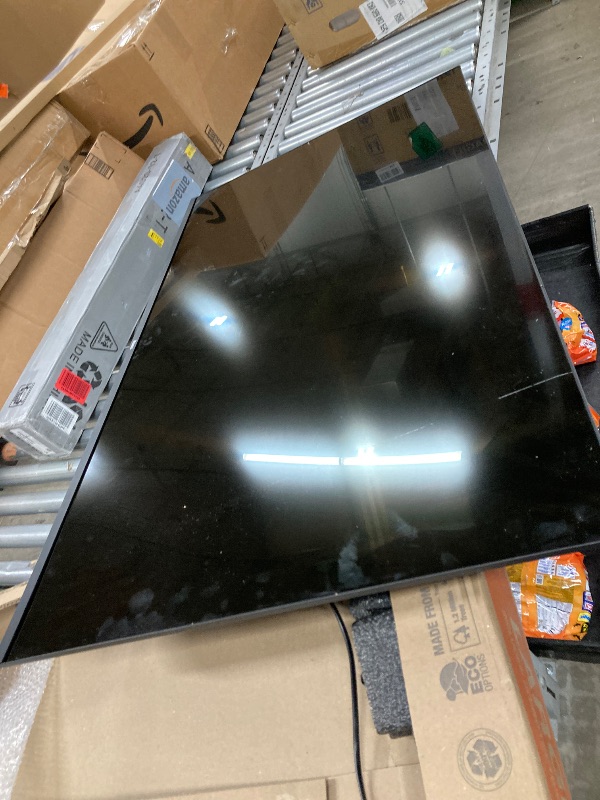 Photo 1 of ****No Return
Roku Smart TV – 55-Inch Select Series, 4K HDR TV – Roku TV with Enhanced Voice Remote – Flat Screen LED Television with Wi-Fi for Streaming Live Local News, Sports, Family Entertainment