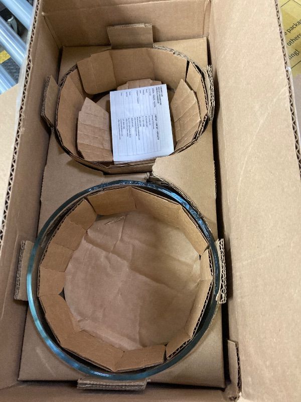 Photo 1 of **MISSING LID/NOT IN ORIGINAL BOX**Pyrex Simply Store Glass Food Storage Container, Snug Fit Non-Toxic Plastic BPA-Free Lids, Freezer Dishwasher Microwave Safe, 4 Cup   EST VALUE 7.01