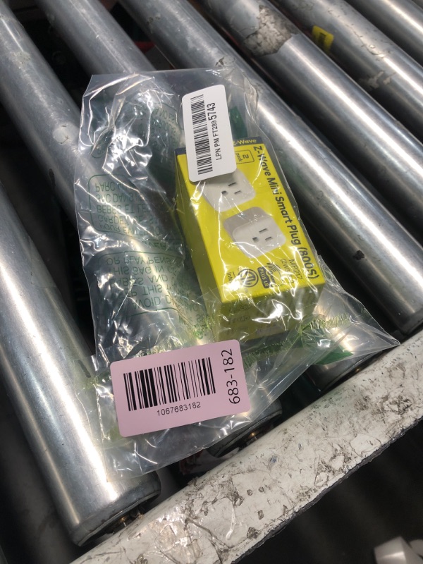 Photo 1 of ***MISSING ONE***
Minoston Smart Plug, Mini Plug-in Z-Wave 800 Series Socket with Built-in Repeater/RangeExtender, Z-Wave Hub Required, Compatible with SmartThings, Wink, Alexa, Google Assistant,FCC Listed, MP21Z