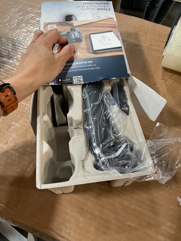Photo 1 of ***MISSING CHARGING CORD***
Philips Norelco Shaver 7200, Rechargeable Wet & Dry Electric Shaver with SenseIQ Technology and Pop-up Trimmer, S7887/82