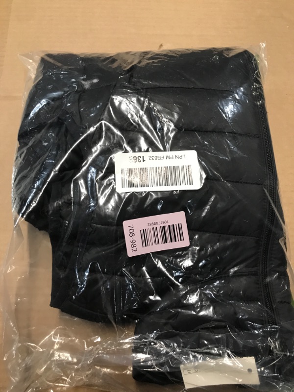 Photo 1 of ***DAMAGED - SEE NOTES/PICTURES***
Amazon Essentials Women's Lightweight Water-Resistant Packable Puffer Vest, Black, Medium