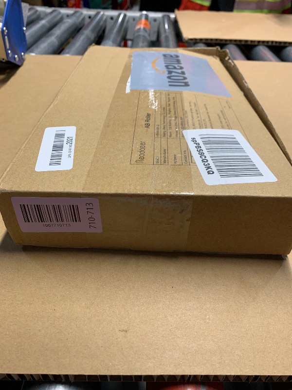 Photo 1 of *** missing prts*** READAEER Ab Roller Wheel, Heavy Duty Workout Equipment for Home Gym, Professional Metal Handle with Rubber Surface Abdominal Exercise Wheel for Strength Training, Ab Wheel with Knee Pad