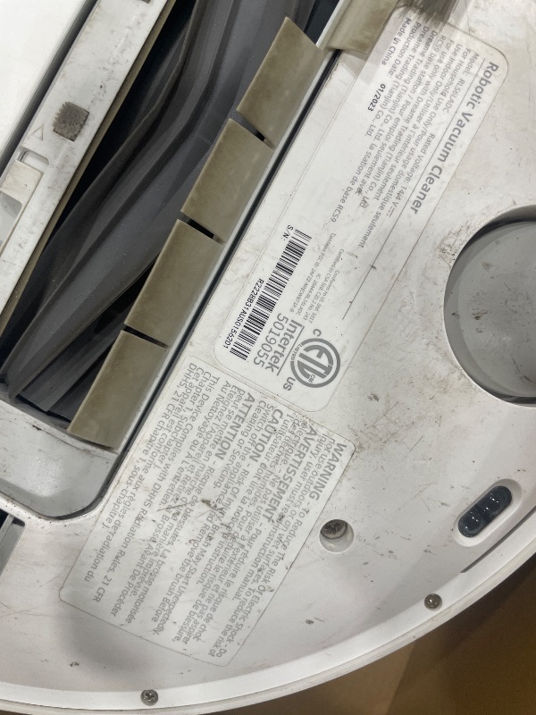 Photo 1 of **ACTUAL RETAIL IS $299 AND HEVAILY USED** dreame L10s Ultra Robot Vacuum and Mop Combo, Auto Mop Cleaning and Drying, Self-Refilling and Self-Emptying Base for 60 Days of Cleaning, 5300Pa Suction and AI Navigation, Compatible with Alexa