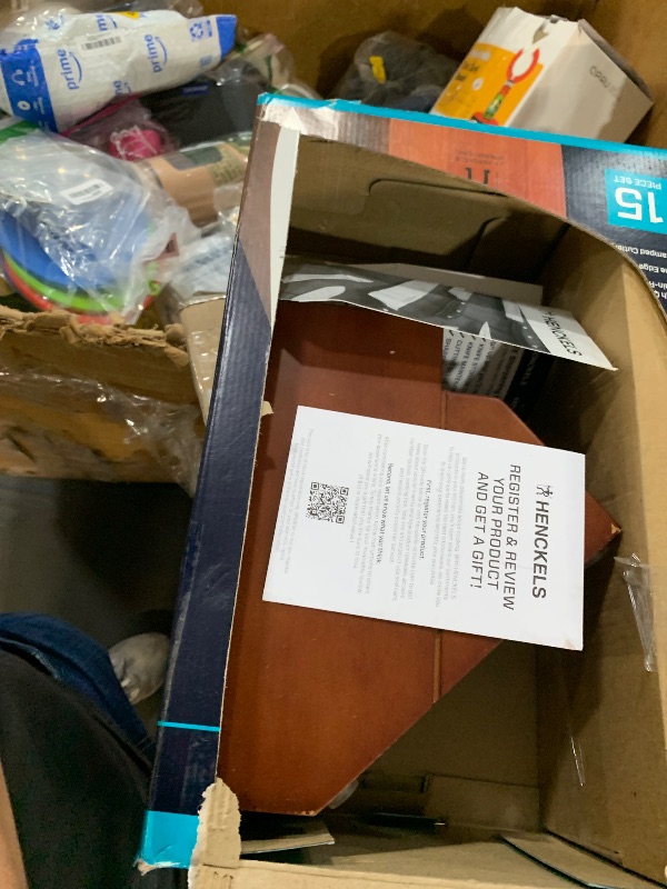 Photo 1 of ***MINOR DAMAGE***
HENCKELS Solution Razor-Sharp 15-pc Knife Set, Chef Knife, Bread Knife, Steak Knife, German Engineered Informed by 100+ Years of Mastery, Black/Stainless Steel