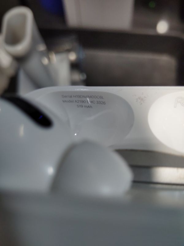 Photo 1 of ***MISSING ONE EARBUD***
Apple AirPods Pro 3 Wireless Earbuds, Active Noise Cancellation, Live Translation, Heart Rate Sensing, Hearing Aid Feature, Bluetooth Headphones, Spatial Audio, High-Fidelity Sound, USB-C Charging