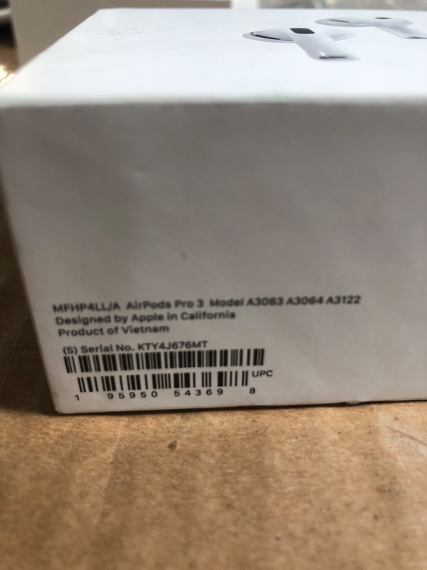 Photo 1 of ***MISSING ONE EARBUD***
Apple AirPods Pro 3 Wireless Earbuds, Active Noise Cancellation, Live Translation, Heart Rate Sensing, Hearing Aid Feature, Bluetooth Headphones, Spatial Audio, High-Fidelity Sound, USB-C Charging
