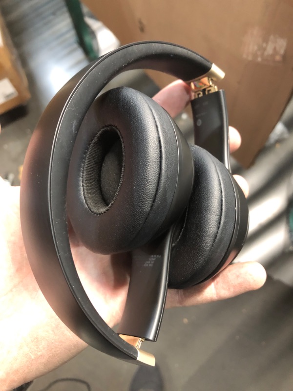 Photo 1 of ***MISSING ACCESSORIES***
Beats Solo 4 - Wireless On-Ear Bluetooth Headphones, Up to 50-Hour Battery Life, Ultra-Lightweight Comfort, Powerful and Balanced Sound, Apple & Android Compatible - Black & Gold