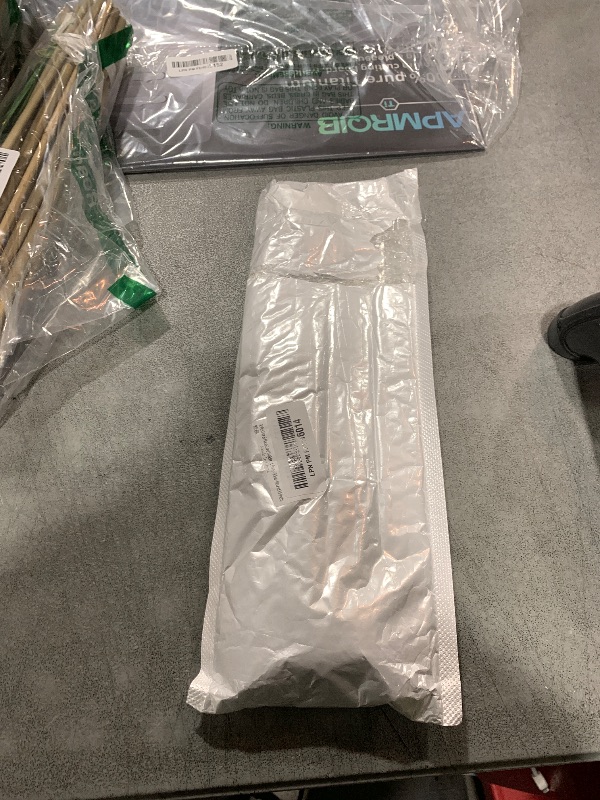 Photo 1 of 30 Pcs Metal Wire Floral Picks 13 Inch Wire Place Card Holder, Metal Table Name Number Clips Picture Stand, Round Photo Memo Flower Card Holder for Wedding Party Birthday ?Cake (Silver Round) ?