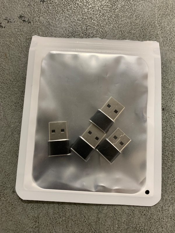 Photo 1 of ????? ???????? USB to USB C Adapter,Type-C Female to A Male Charger Converter for iPhone 17 Charger,iWatch Ultra SE 9 10,iPhone 17 Pro Max 16 15 12,Samsung S25,AirPods,iPad,Car,Xbox