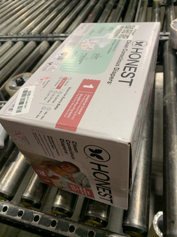 Photo 1 of The Honest Company Clean Conscious Diapers for Delicate Skin Up to 100% Leakproof Hypoallergenic Fragrance-Free Baby Girl Prints Club Box Size 1 (8–14 lbs) 78 Count (Prints May