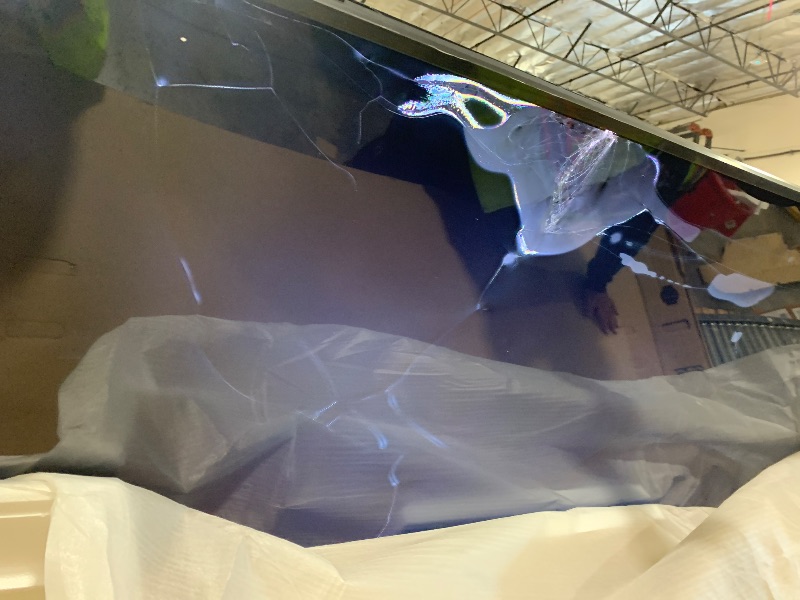 Photo 1 of Samsung 85-Inch Class Crystal UHD U8000F 4K Smart TV (2025 Model) Endless Free Content, Crystal Processor 4K, MetalStream Design, Knox Security, Alexa Built-in *** PARTS ONLY****