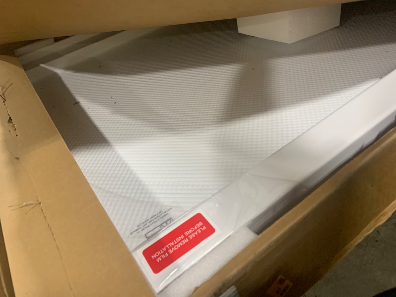 Photo 1 of DreamLine Luna 32-in W x 60-in L Right White Single Threshold Rectangle Shower Pan Base with 2.75-in H Threshold