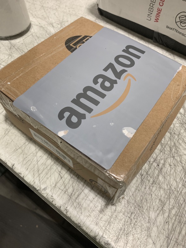 Photo 1 of 1 Pack Gold Door Handles, Heavy Duty Door Knobs Interior for Bedroom Bathroom, Zinc Alloy Privacy Door Levers Door Handle with Lock, Satin Brass Modern Door Hardware & Locks