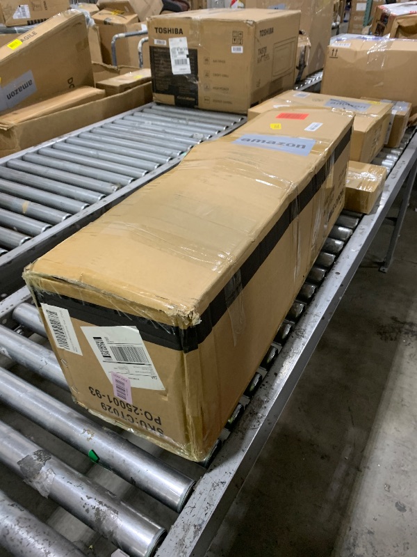 Photo 1 of SEE NOTES........HOLLO STAR 6 ft Prelit Christmas Tree with 270 LED Lights, App Control, Artificial Christmas Tree with Multi-Color RGBW Lights, 1072 Branch Tips, Metal Base, Easy to Assemble, for Home, Party