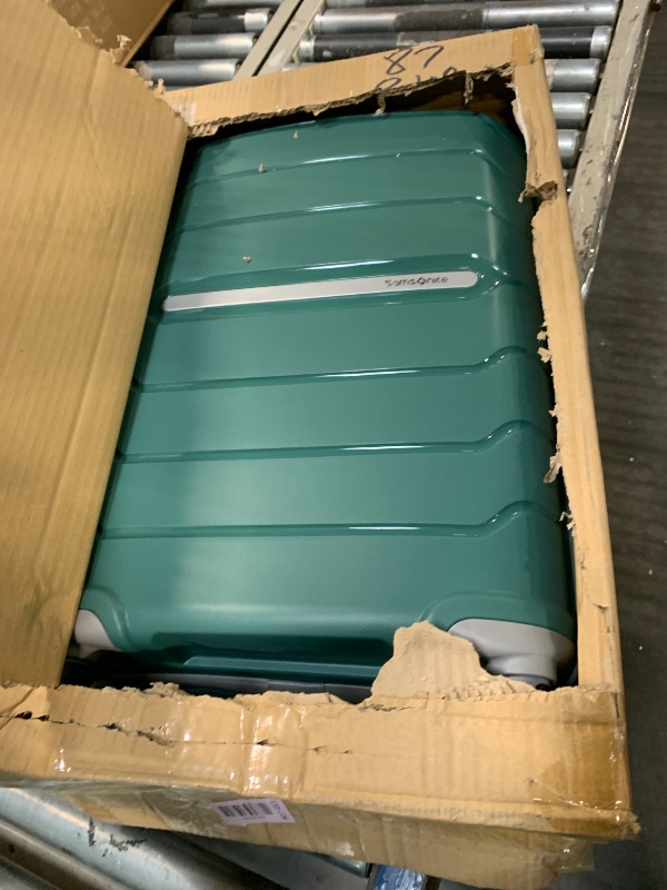 Photo 1 of (4/17/2026 ***FINAL SALE/NO RETURN, SOLD AS PARTS***)
Samsonite Freeform 21 inch Carry On Spinner Navy