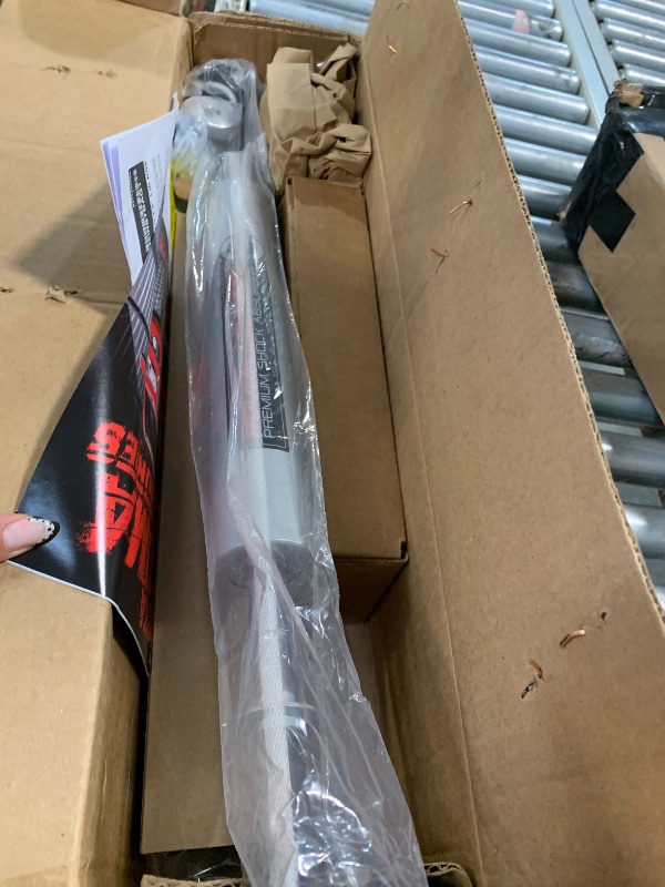 Photo 1 of ** MISSING PARTS / NO RETURN *** Rough Country 3.5" Bolt-On Lift Kit w/N3 Struts for 2005-2023 Tacoma - 74231RED