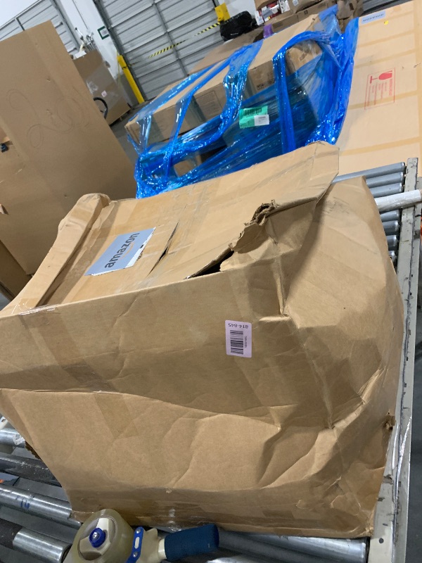 Photo 1 of ** VERY USED / MISSING PART / NO RETURN **** ECHOGEAR 9U Network Rack - Enclosed Wall Mount Rack Kit Includes 2X 1U Shelves, Pre-Mounted Fan, Lockable Door & Hardware - 600mm Depth Fits All Your AV Gear