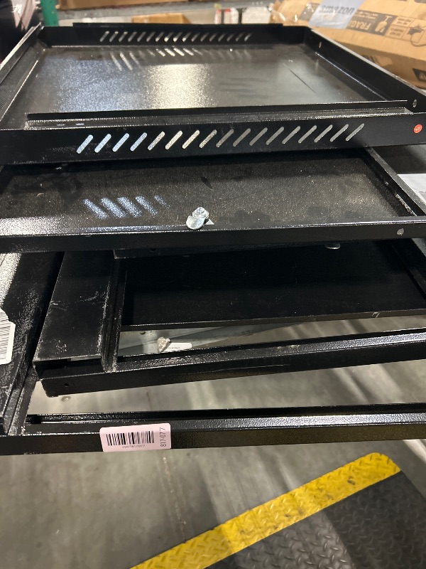 Photo 1 of ***FINALE SALE/NO RETURN, SOLD AS PARTS ONLY***
VEVOR 22U Server Rack Cabinet, Network Cabinet Wall Mount, 23.6 in Depth, Network Rack Enclosure with Locking Tempered Glass Door, 4 Casters, Side Panels, for 19’’ IT Equipment, A/V Devices