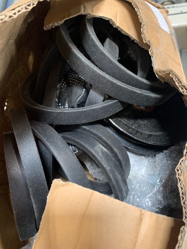 Photo 1 of ** VERY USED** Lawneagle 3 Pack 601804 Spindle Assembly with 604664 Pulley 797720 Belt 5/8x177 Replaces Hustler 601804 Spindle Assembly Hustler Spindle 607418 Spindle Assembly Hustler Raptor 54 inch Spindle Kit