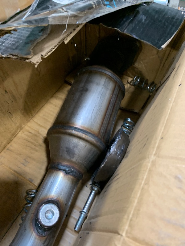 Photo 1 of ** VERY USED** A-Premium Catalytic Converter Kit Direct-Fit Compatible with Nissan Sentra 2013-2019 1.8L, EPA Compliant, Replace# 200103SJ1A