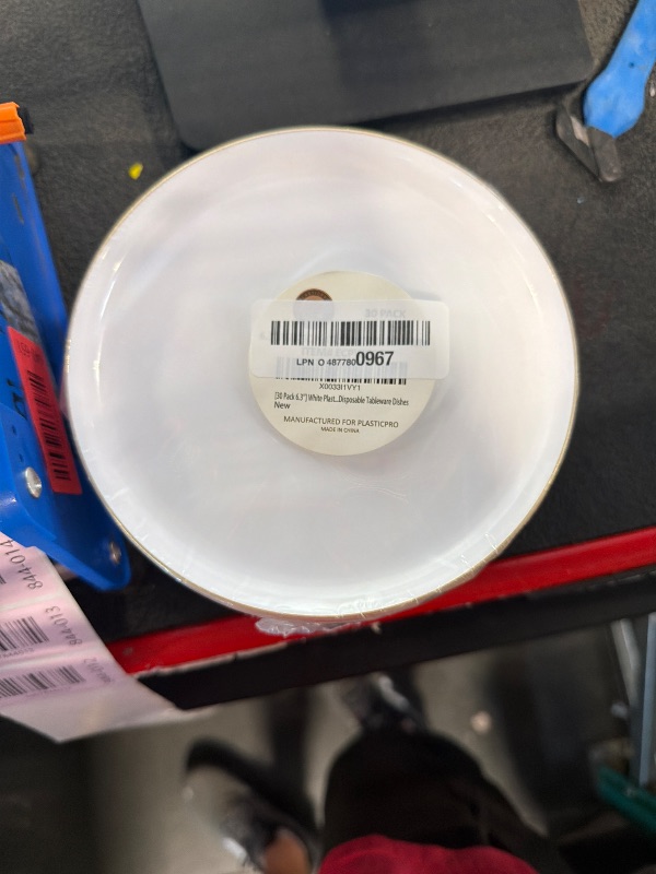 Photo 1 of [30 Pack 6.3''] White Plastic Party Plates With Gold Rim Edge Collection Premium heavyweight Elegant Disposable Tableware Dishes