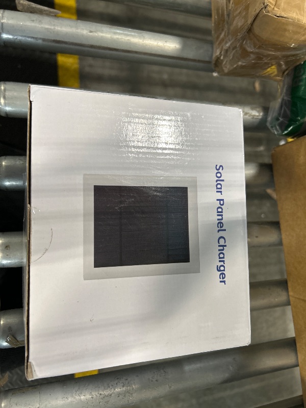 Photo 1 of **UNTESTED**
Solar Panel for Ring Camera, 3 Pack 4W Solar Charger Compatible with Rings Spotlight &All-New Stick Up Outdoor Cam Battery, 10ft Long Cable with USB-C to Ring Barrel Plug Adapter