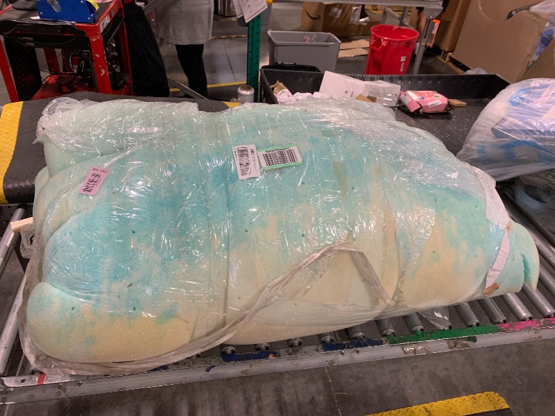 Photo 1 of **** DIRTY *** Sweetcrispy Mattress Topper King, 2 Inch Thick Memory Foam Gel Infused Cooling Toppers Pad for King Size Bed, Sleeper Sofa, RV, Camper, CertiPUR US Certified, Ventilated and Breathable