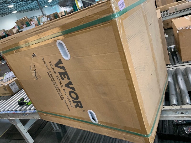 Photo 1 of ** FACTORY SEALED *** VEVOR Ice Storage Bin, 250LBS Capacity Ice-Bin, Stainless Steel Ice Storage Bins with Filter and Adjustable Anti-Slip Rubber Feet, Suitable for Restaurant Hotel and Beverage Shops
